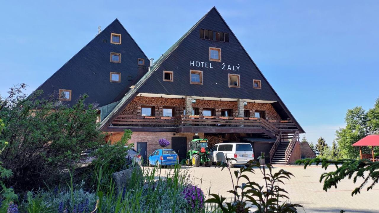 Apartman 206 Zaly Benecko Buitenkant foto